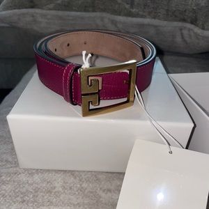 NWT Givency belt